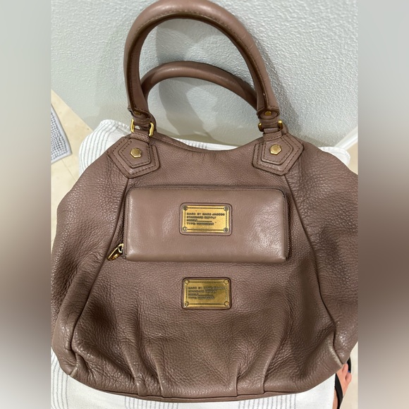 Marc Jacob’s leather shoulder bag with matching wallet! - Picture 3 of 6